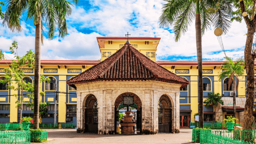 Best Seller Cebu City Group Tour - Getting to SM City Cebu Travellers Lounge without losing time