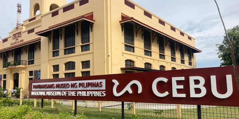 Cebu City: Historical, Local Cuisine & Mountain Guided Tour - Taoist Temple viewpoint: calm architecture plus panoramic city air