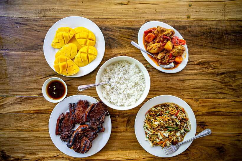 Cebu: Kawasan Canyoning, Moalboal Snorkeling, & Turtles Tour - The waterfall-view lunch: refuel without losing the vibe