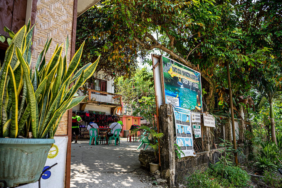 Cebu: Kawasan Canyoning, Moalboal Snorkeling, & Turtles Tour - Price and value: what $142 includes (and why it can be fair)