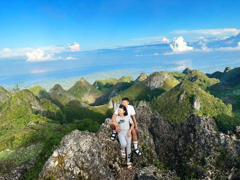 Cebu: Osmeña Peak hike and Sardines Run Snorkel adventure - How the 8 hours actually feel: transport, guiding, and photos