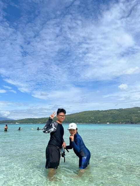 Cebu: Whaleshark Encounter, Sumilon Sandbar & Tumalog Falls - Sumilon Island sandbar: where the day turns into vacation mode