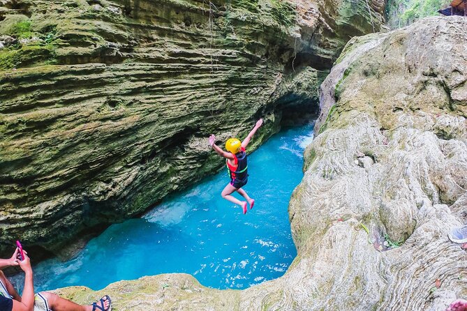 Kawasan Falls Canyoneering w/ Lunch & Transfers from Cebu City - Who This Tour Fits Best (and Who Should Pause)
