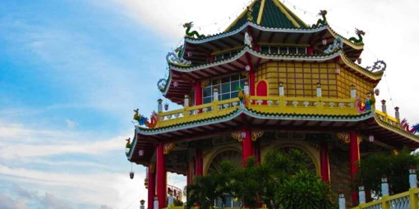 Mactan and Cebu Twin City Tour with Lunch - Yap Ancestral House and Cebu Taoist Temple: a calmer side of the city