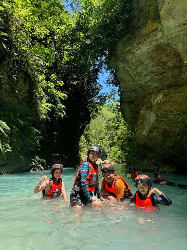 Moalboal: Kawasan Canyoneering with Lunch & Free Transfers - Kawasan Falls canyoneering: why this feels like a full experience, not a swim