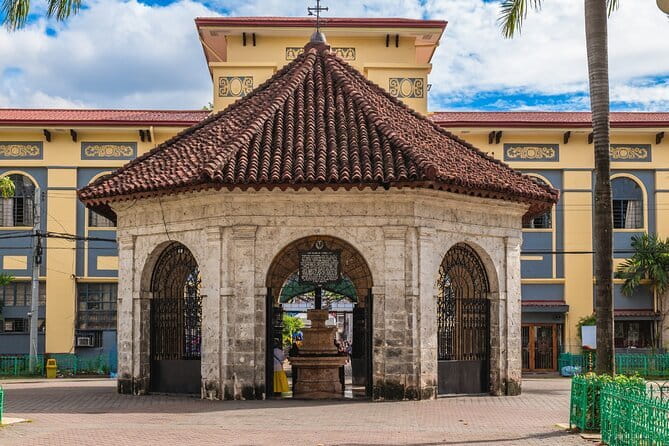 Small Group Cebu City And Uphill Mountain Tour - Temple of Leah: Love Story Architecture (and an Extra Fee)